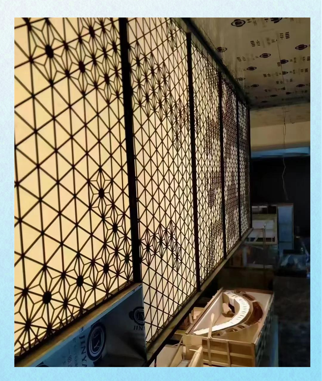 开云平台-传统铁艺技艺表演比赛，展现匠心与力量的结合