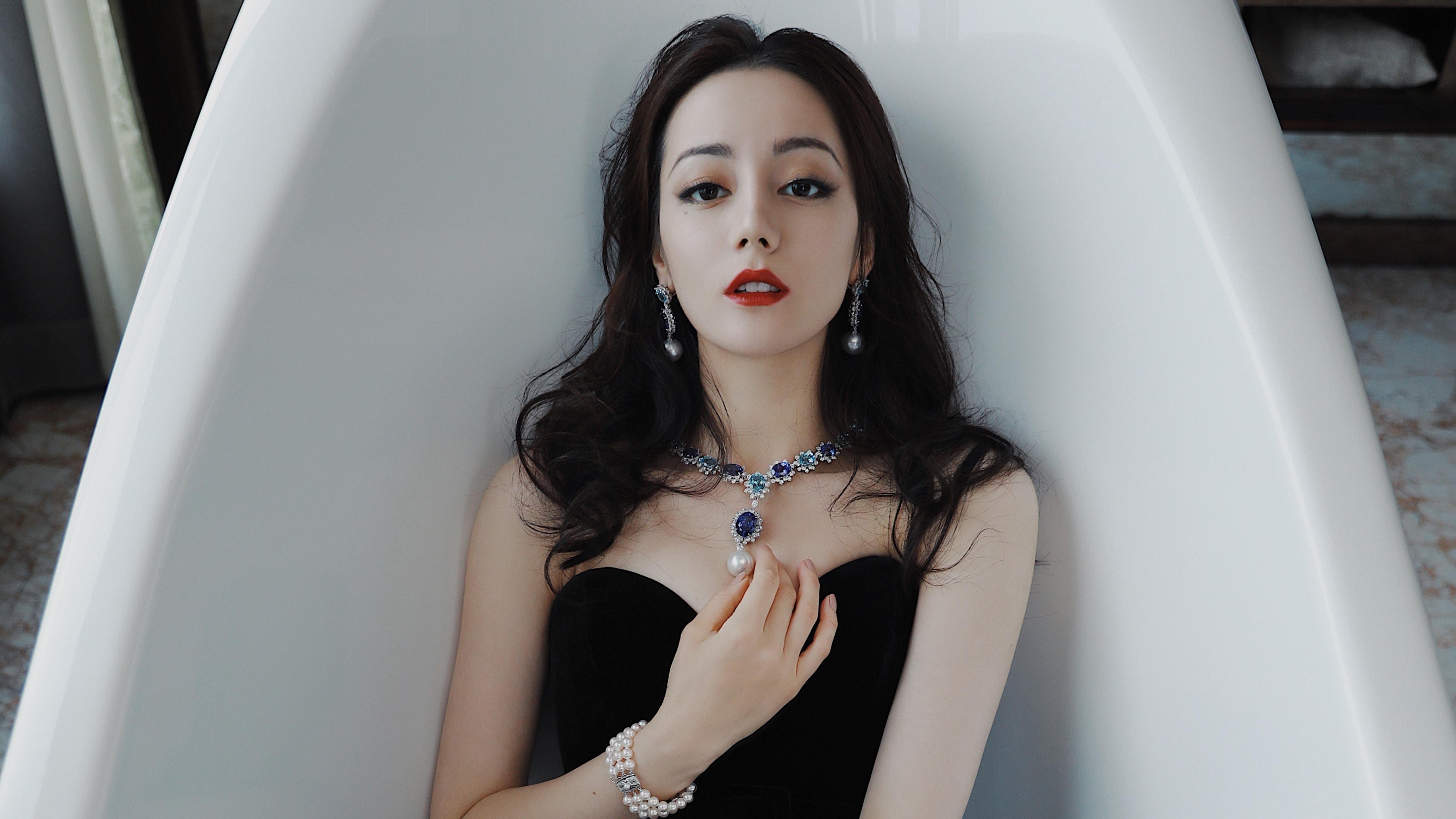 雄鹿队年轻球员突破重围，成为球队未来希望，雄鹿队的球星