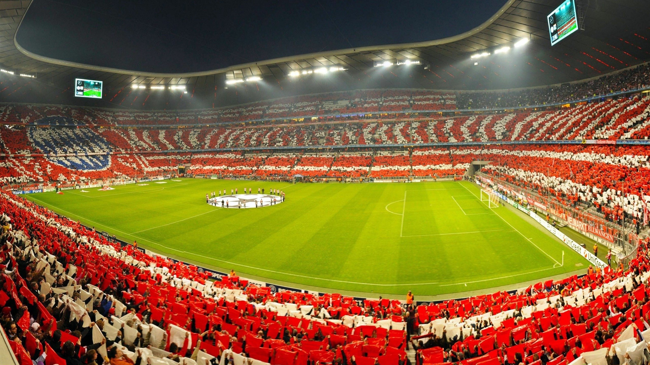 利物浦逆转取胜，重返积分榜榜首，利物浦2-1逆转胜