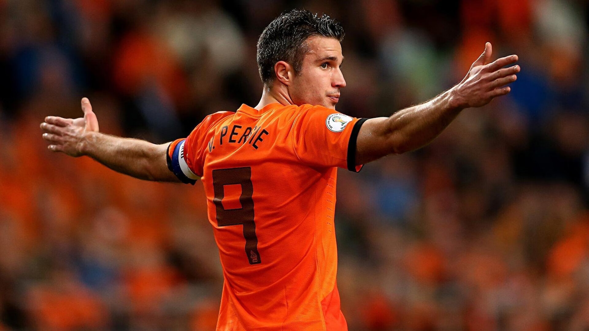 开云app安装-墨西哥守门员戴羽绒服扑点球，全场沸腾，墨西哥足球守门员