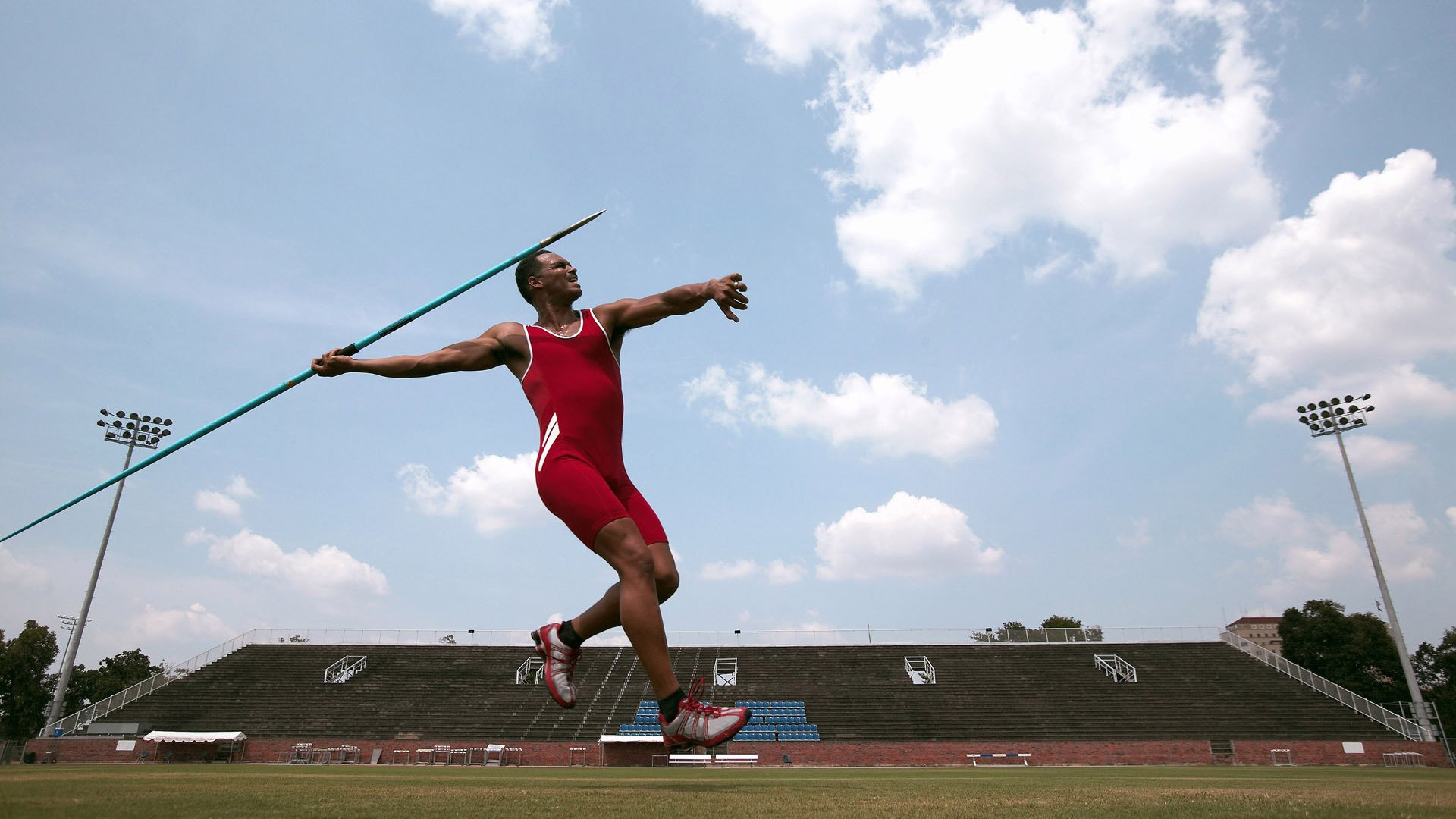 篮球运动心理训练纳入常规教学，篮球心理素质训练